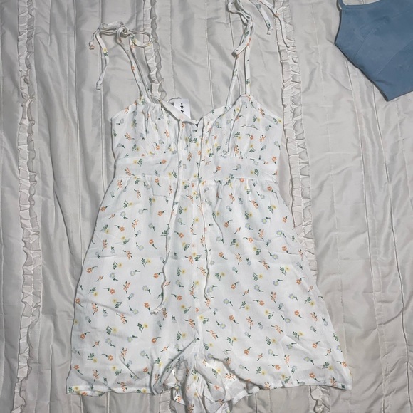 KENDALL & KYLIE ROMPER - Picture 4 of 5